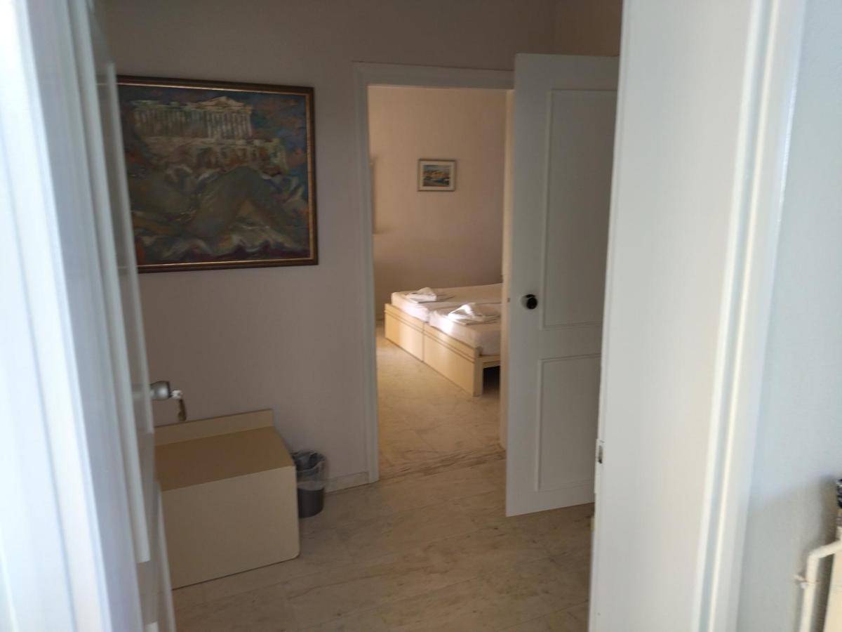 Hotel Haris On The Beach Agia Marina Extérieur photo