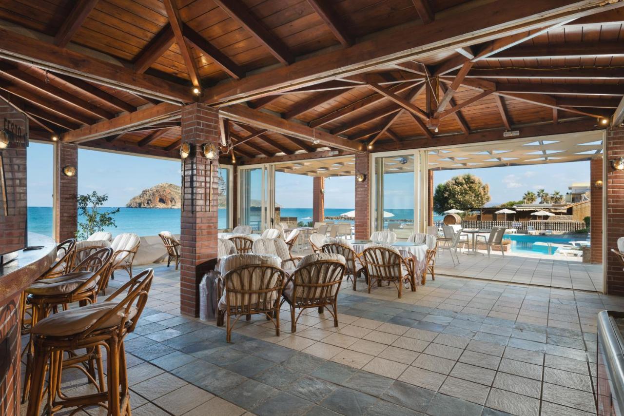 Hotel Haris On The Beach Agia Marina Extérieur photo